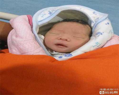 广州供卵试管婴儿的多少钱：女人怀孕吃什么水